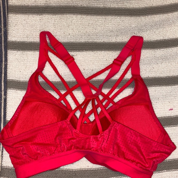 victoria’s secret sports bra - Picture 2 of 2